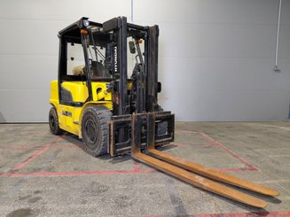 4-Rad Gabelstapler Hyundai 45L-7