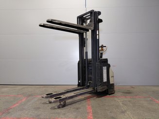 Hochhubwagen Crown ESI4000-14
