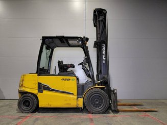 4-Rad Gabelstapler Hyundai 45B9