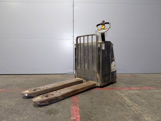 Niederhubwagen mit Deichsel Crown WP3080 - 1