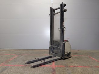 Hochhubwagen mit Deichsel Crown WF3000 10