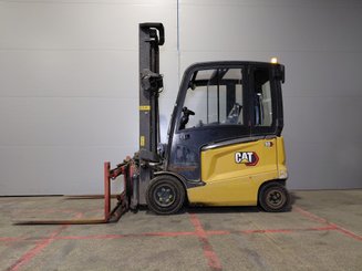 4-Rad Gabelstapler Caterpillar EP30CN
