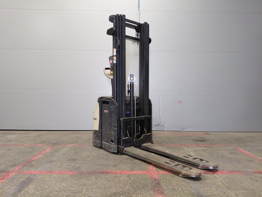 Hochhubwagen Crown ESI4000-14 - 1