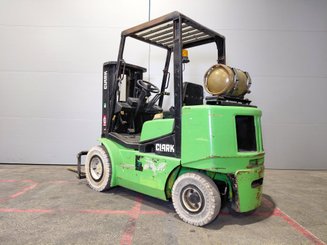 Gasstapler Clark CGP25 - 2