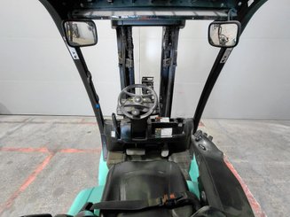 Gasstapler Yale YALE GLP25