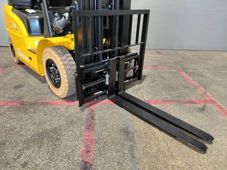 4-Rad Gabelstapler Hangcha XE25Hi ( CPD25-XEY2H2-SI )