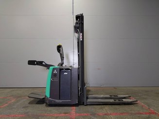 Gabelhochhubwagen mit klappbarer Plattform Mitsubishi SBV12P