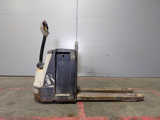 Niederhubwagen mit Deichsel Crown WP3080 - 6