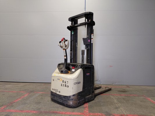 Hochhubwagen Crown ESI4000-14 - 1