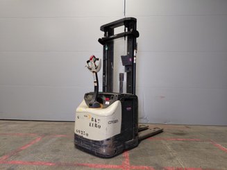 Hochhubwagen Crown ESI4000-14