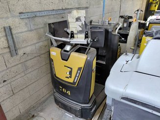 Schlepper Caterpillar NTR30N