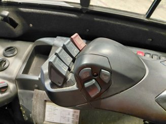 4-Rad Gabelstapler Caterpillar EP30CN - 7