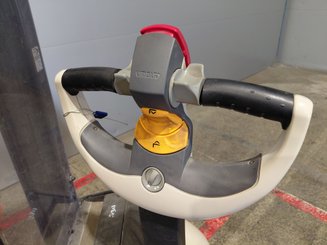 Hochhubwagen mit Deichsel Crown WF3000 1.2 - 8