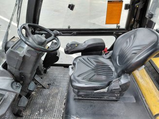 4-Rad Gabelstapler Caterpillar GP45NTD - 6