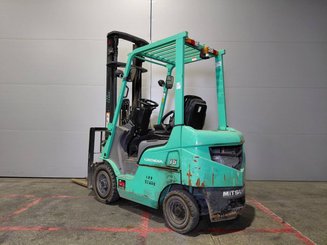4-Rad Gabelstapler Mitsubishi FD15