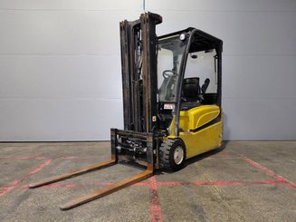 4-Rad Gabelstapler Yale ERP20