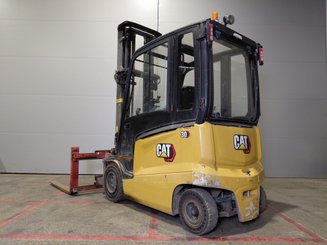 4-Rad Gabelstapler Caterpillar EP30CN