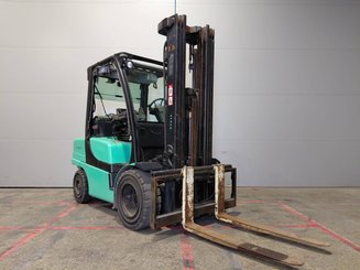 4-Rad Gabelstapler Yale GLP35 - 1