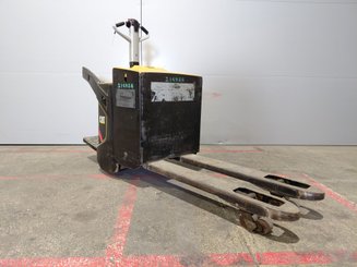 Niederhubwagen Fahrerstand Caterpillar NPV20N2