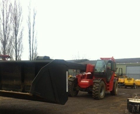 Teleskoplader Manitou MHT10120 - 1