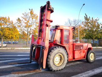 Geländestapler Manitou MC120 - 1