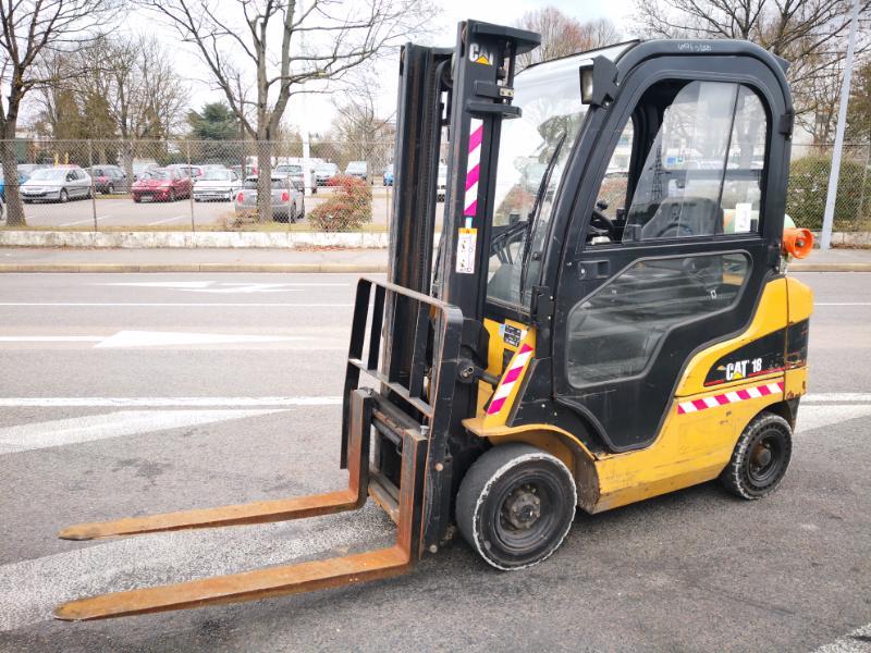 4-Rad Gabelstapler Caterpillar GP18N - 1