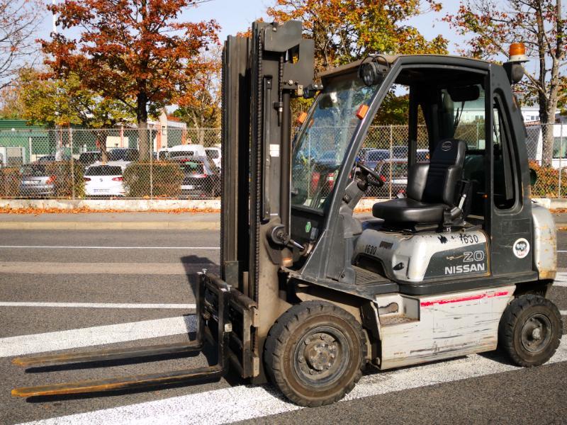 4-Rad Gabelstapler Nissan U1DA20LQ - 1