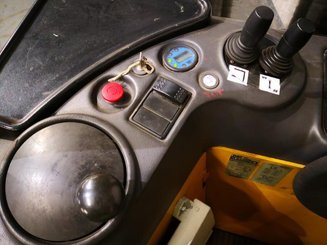Hochhubwagen Fahrerstand Caterpillar NSR16K