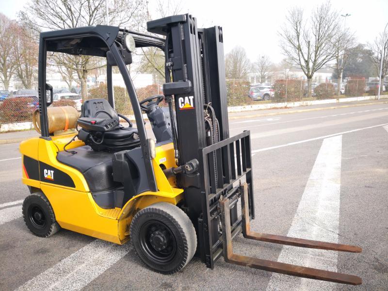 4-Rad Gabelstapler Caterpillar GP25N - 1