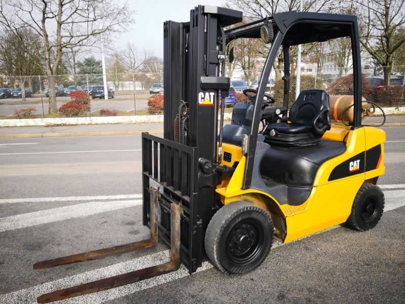 4-Rad Gabelstapler Caterpillar GP25N - 1