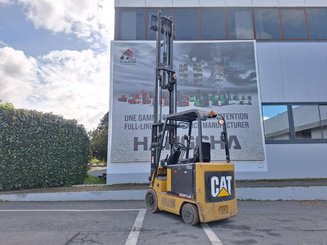 4-Rad Gabelstapler Caterpillar EC25N