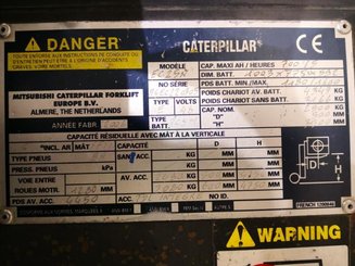 4-Rad Gabelstapler Caterpillar EC25N