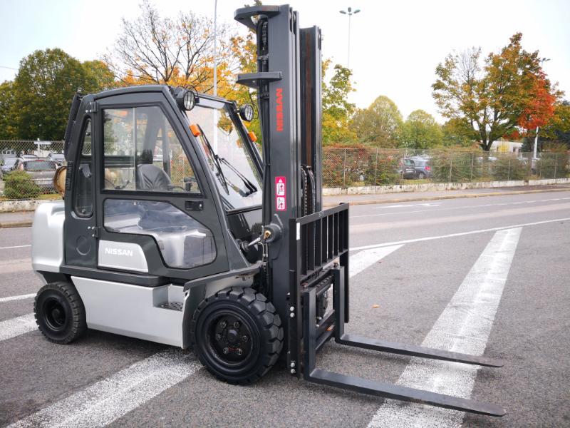 4-Rad Gabelstapler Nissan DX32G - 1