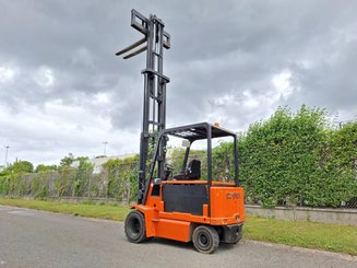 4-Rad Gabelstapler Carer R45N5