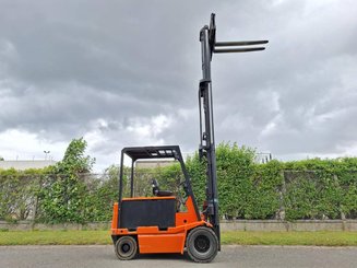 4-Rad Gabelstapler Carer R45N5