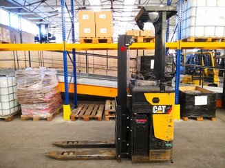 Hochhubwagen Fahrerstand Caterpillar NSR12N