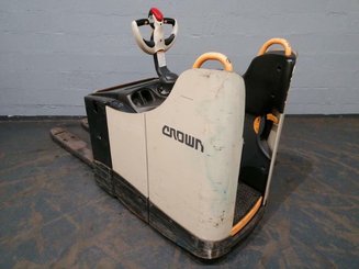 Niederhubwagen Fahrerstand Crown WT3040