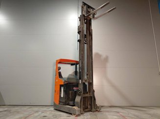 Schubmaststapler BT RRE 160 - 7