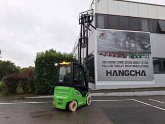 4-Rad Gabelstapler Hangcha XC18i