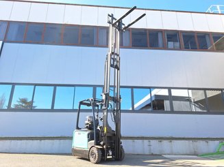 3-Rad Gabelstapler Mitsubishi FB16N2T