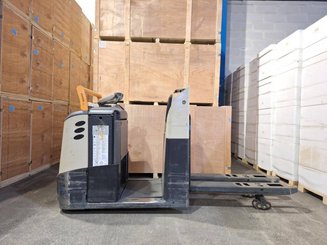 Niederhub-Kommissionierer Crown GPC3020