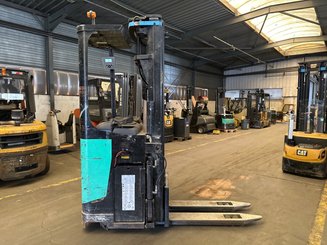 Hochhubwagen Fahrerstand Caterpillar NSR20N