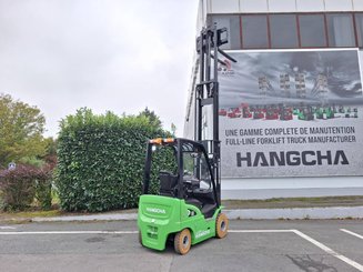 4-Rad Gabelstapler Hangcha XC18i