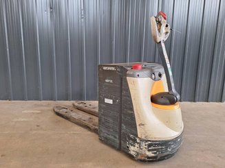 Niederhubwagen mit Deichsel Crown WP3080