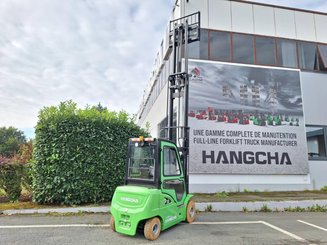 4-Rad Gabelstapler Hangcha XC30i