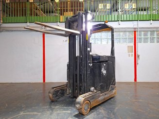 Schubmaststapler Caterpillar NR16N2