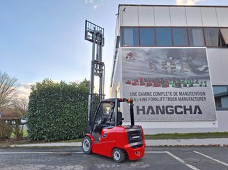 4-Rad Gabelstapler Hangcha AE30