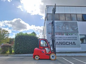 4-Rad Gabelstapler Hangcha AE30