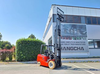 4-Rad Gabelstapler Hangcha AE30