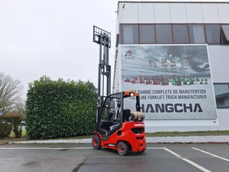 4-Rad Gabelstapler Hangcha XF18G-2